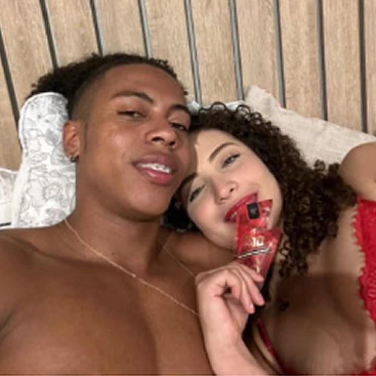 Pareja de clientes en una reseña de X10